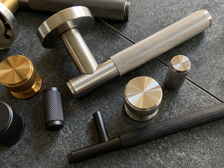 DIAMOND KNURLED PULL |  DIAMOND KNURLED DOOR HANDLES